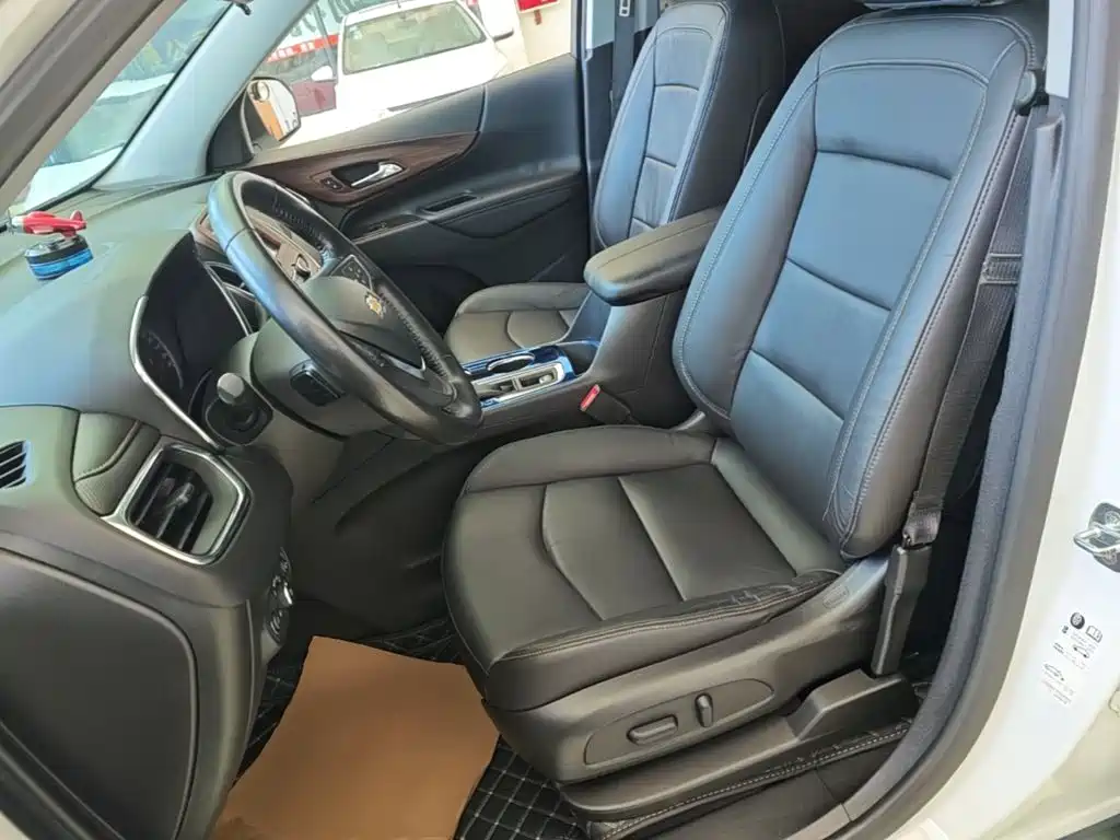 Chevrolet Equinox — фото 15