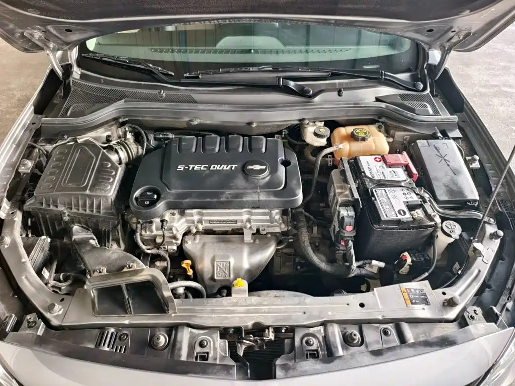 Chevrolet Monza — фото 11