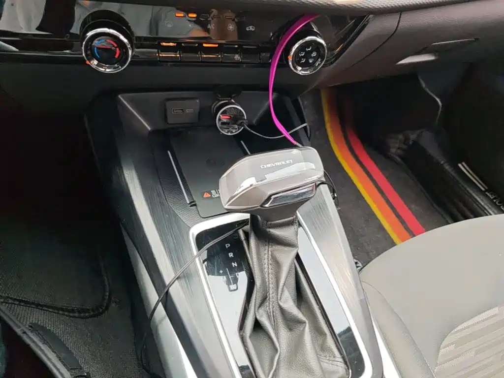 Chevrolet Monza — фото 14