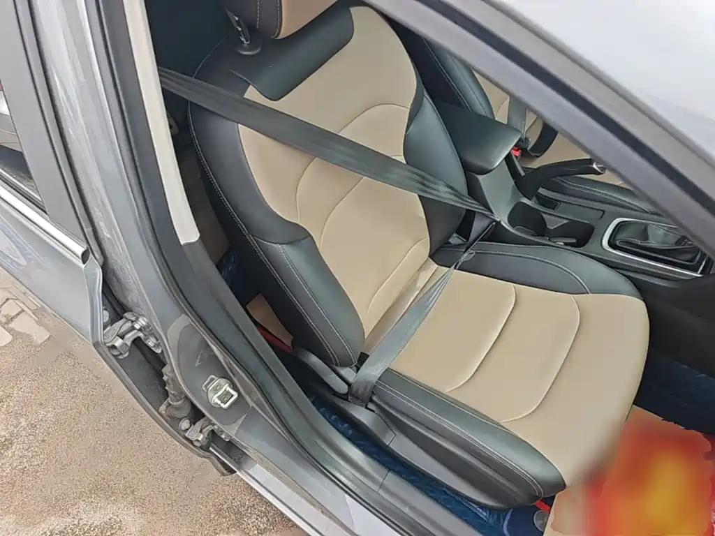 Chevrolet Monza — фото 25