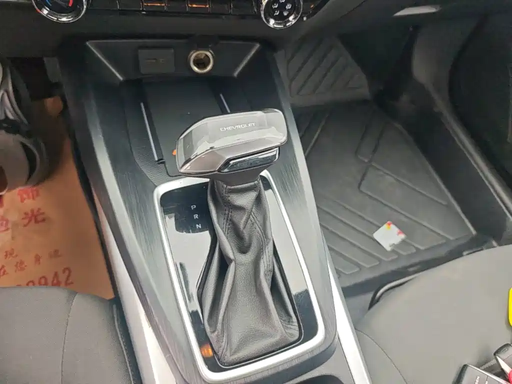 Chevrolet Monza — фото 14