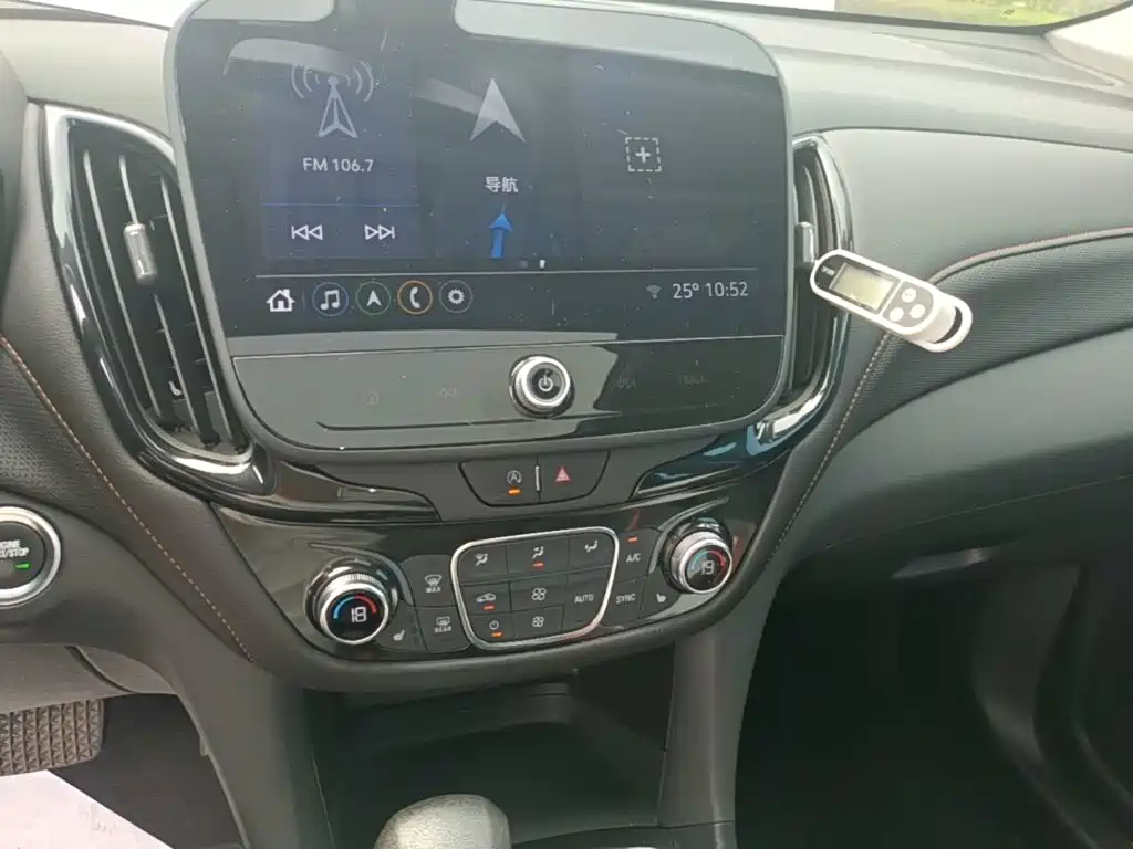 Chevrolet Equinox — фото 13