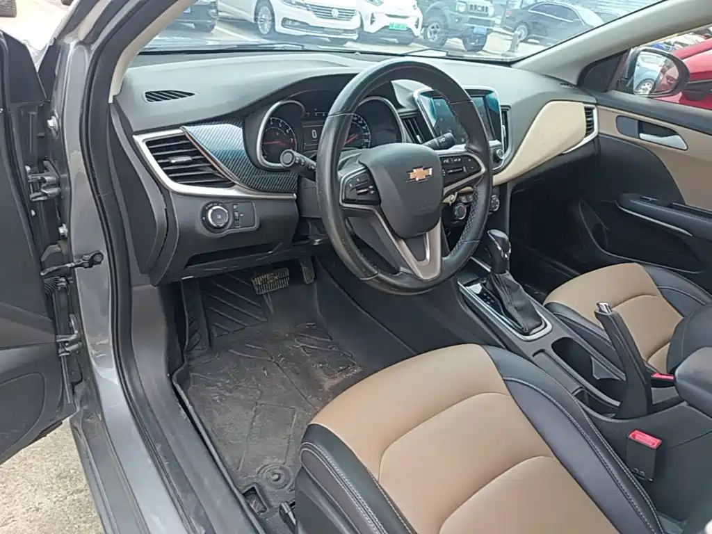 Chevrolet Monza — фото 10