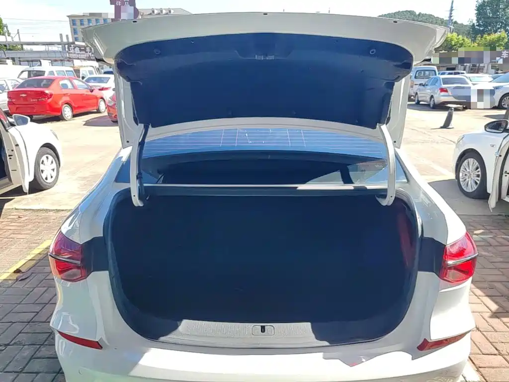 Chevrolet Monza — фото 19