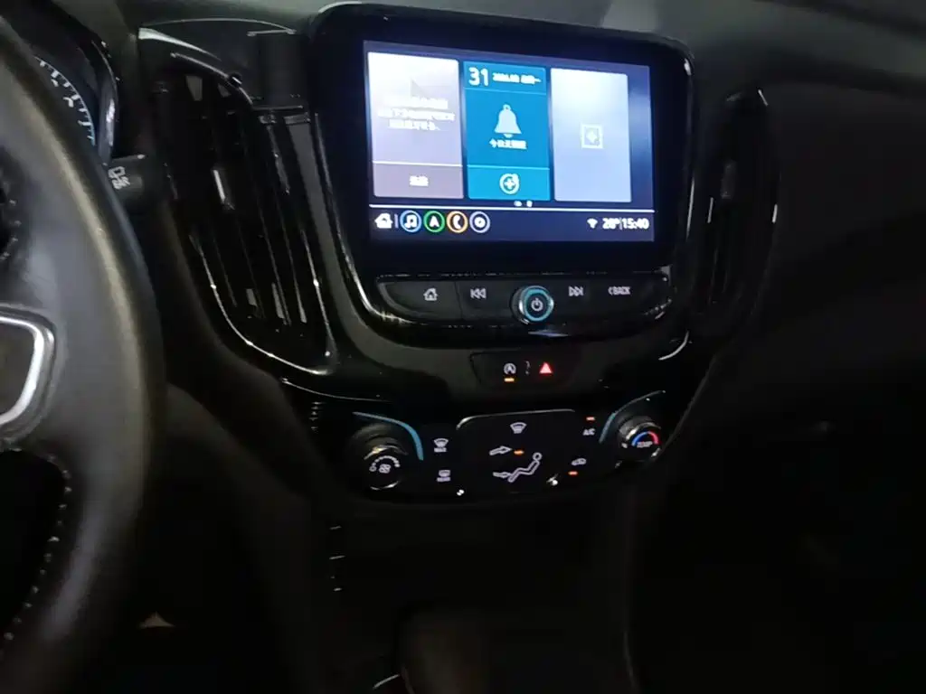 Chevrolet Equinox — фото 13