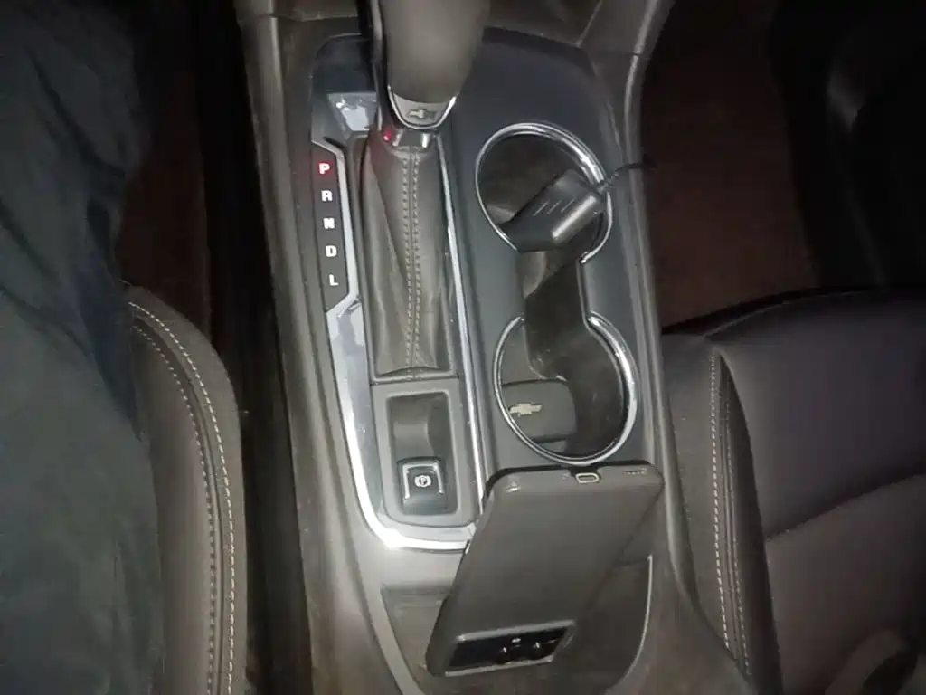 Chevrolet Equinox — фото 14