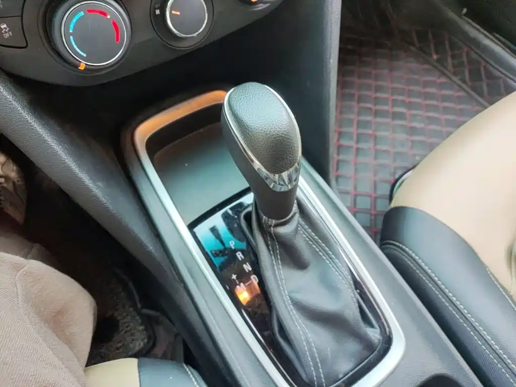 Chevrolet Monza — фото 14