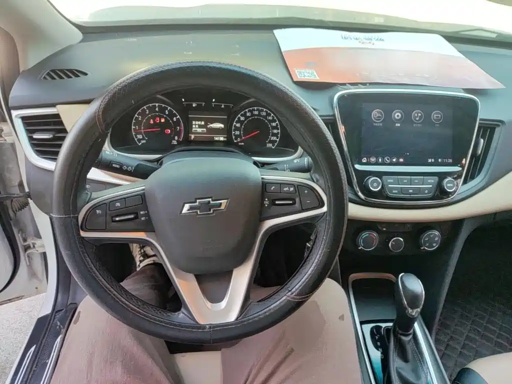 Chevrolet Monza — фото 10