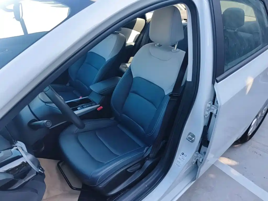 Chevrolet Monza — фото 15