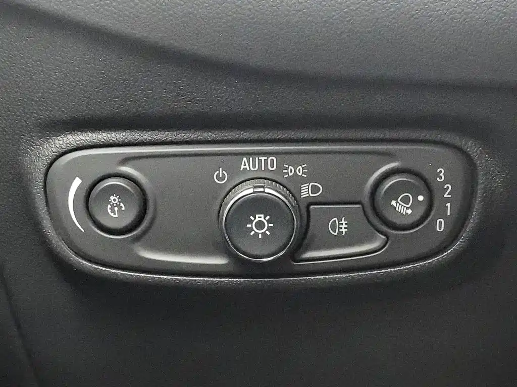 Chevrolet Equinox — фото 21