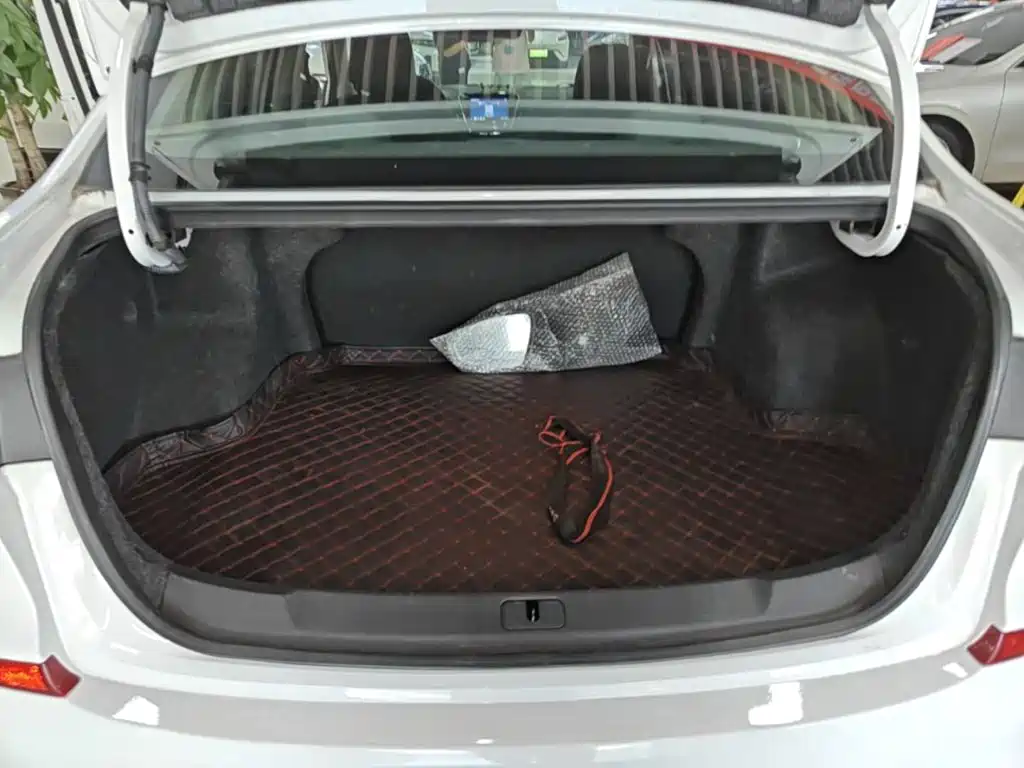 Chevrolet Monza — фото 19