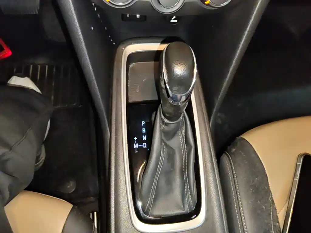 Chevrolet Monza — фото 14