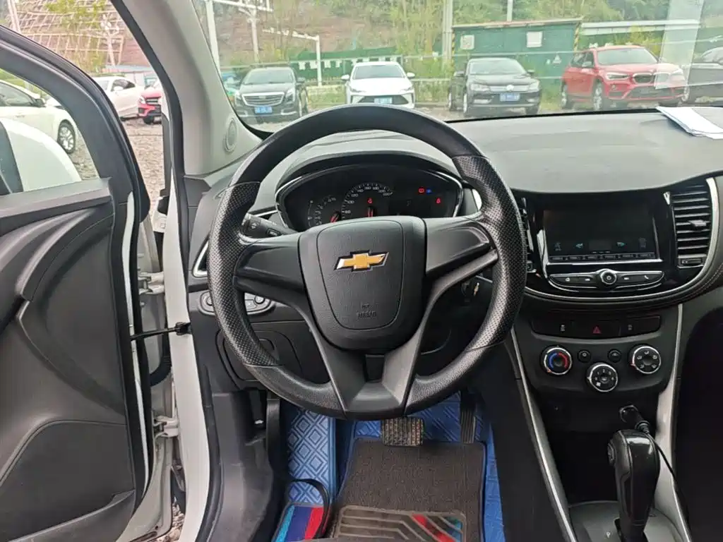 Chevrolet Trax — фото 11