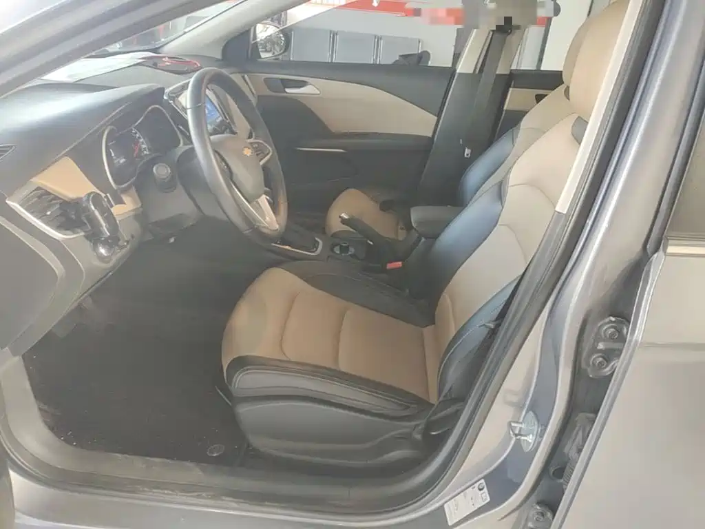 Chevrolet Monza — фото 15