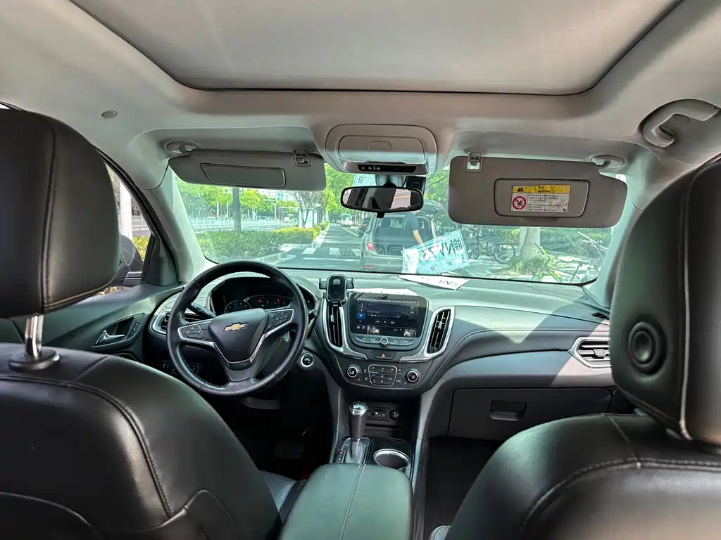 Chevrolet Equinox — фото 14