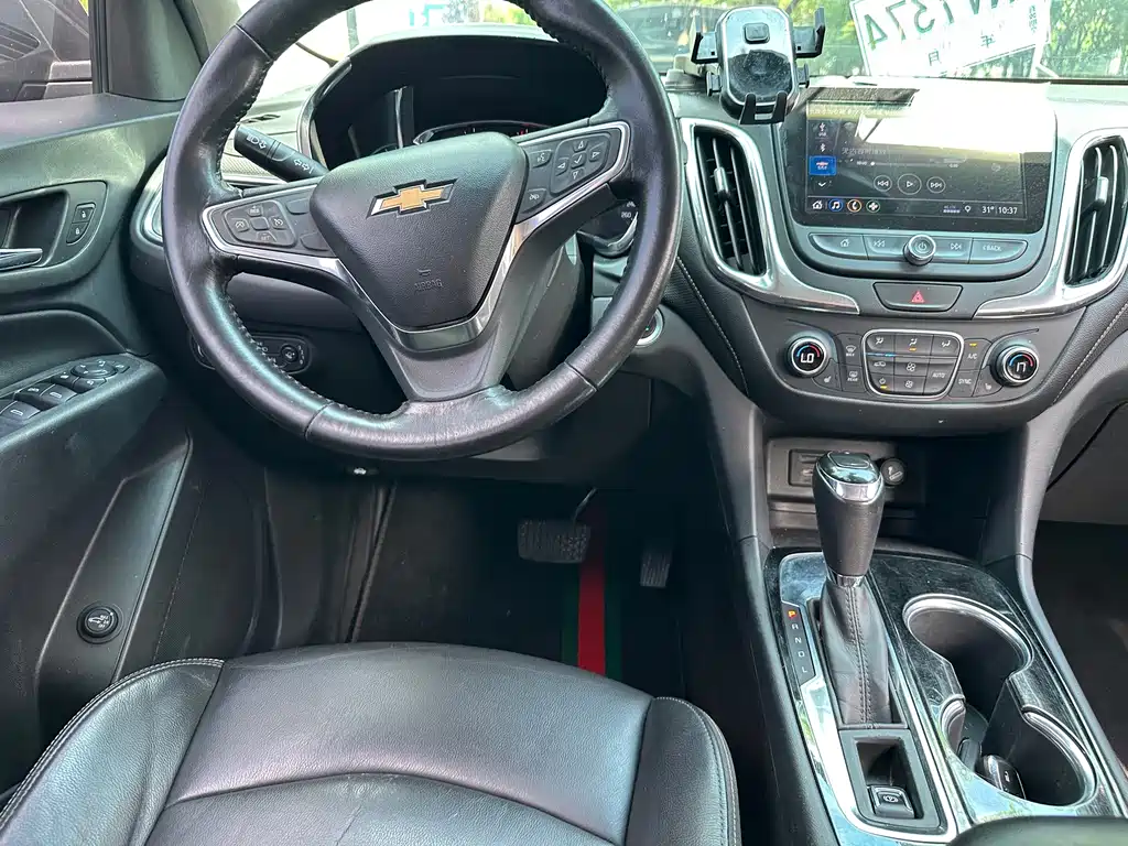 Chevrolet Equinox — фото 10