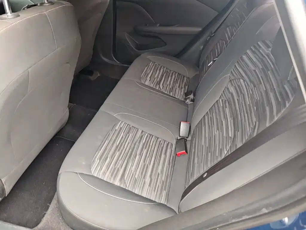 Chevrolet Monza — фото 17