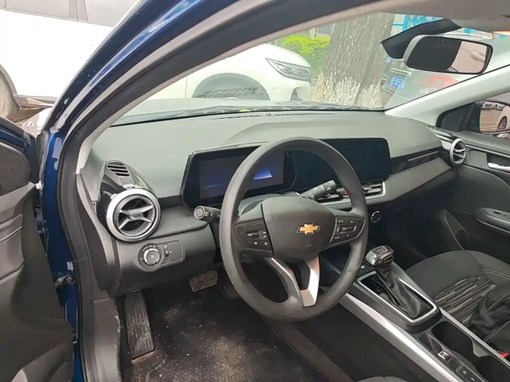 Chevrolet Monza — фото 10