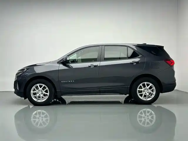Chevrolet Equinox — фото 11