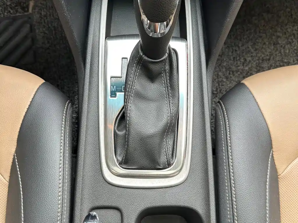 Chevrolet Monza — фото 18