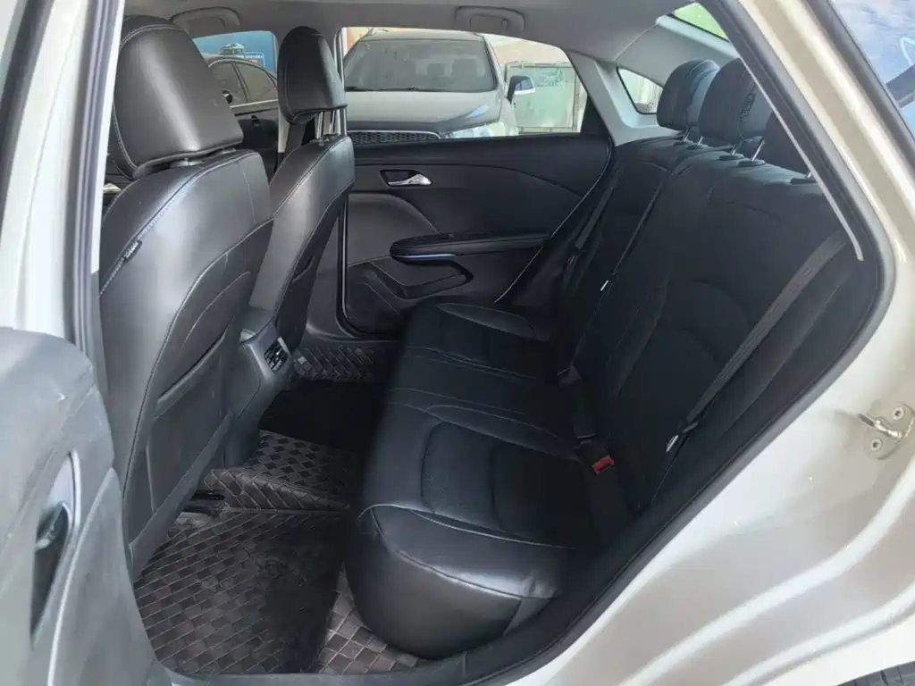 Chevrolet Monza — фото 17