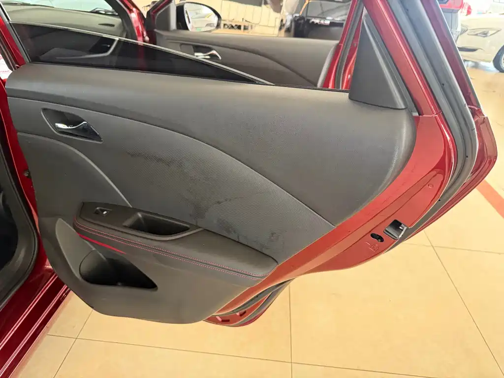 Chevrolet Monza — фото 18