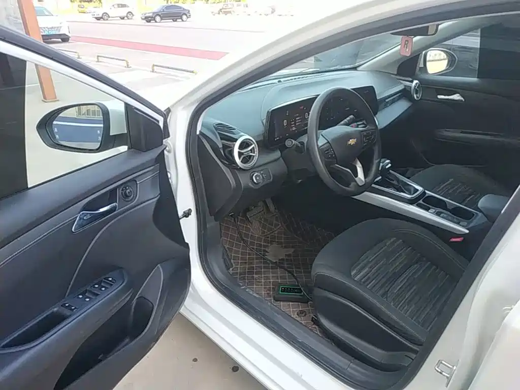 Chevrolet Monza — фото 16