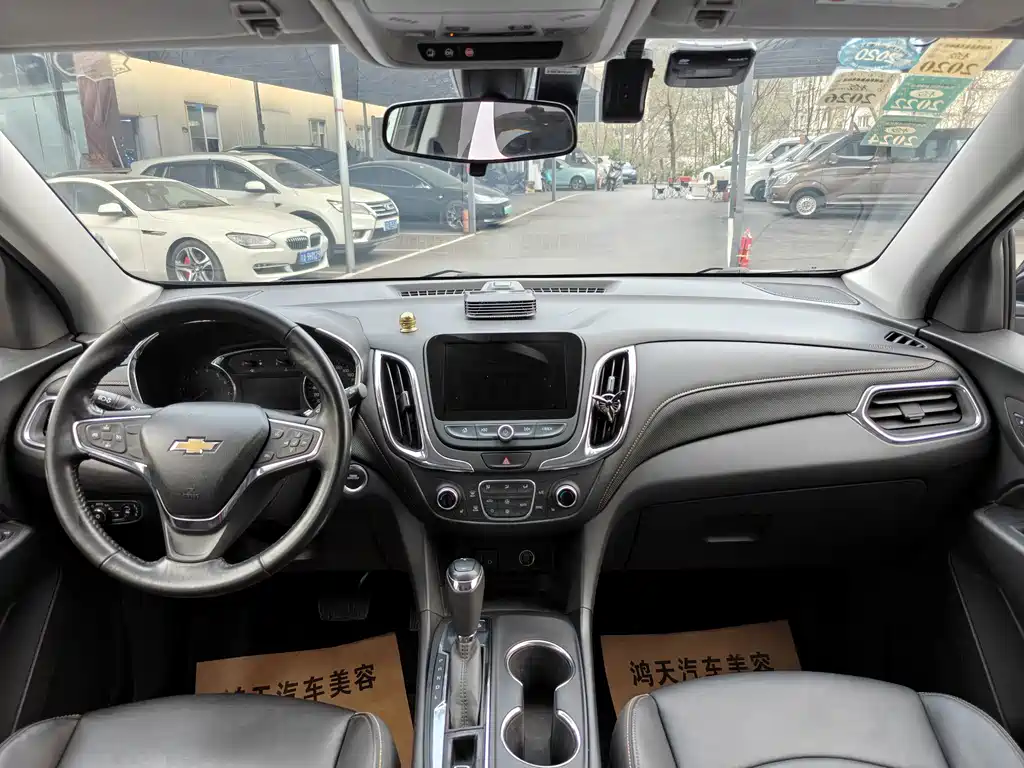 Chevrolet Equinox — фото 15