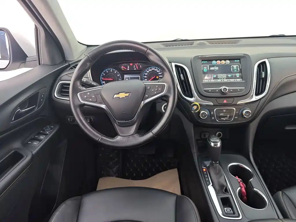 Chevrolet Equinox — фото 13
