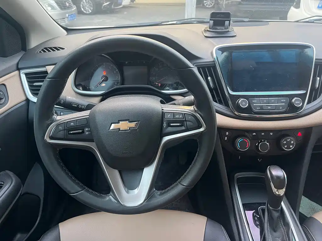 Chevrolet Monza — фото 10