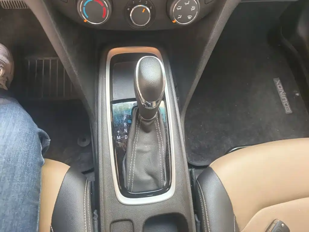 Chevrolet Monza — фото 14