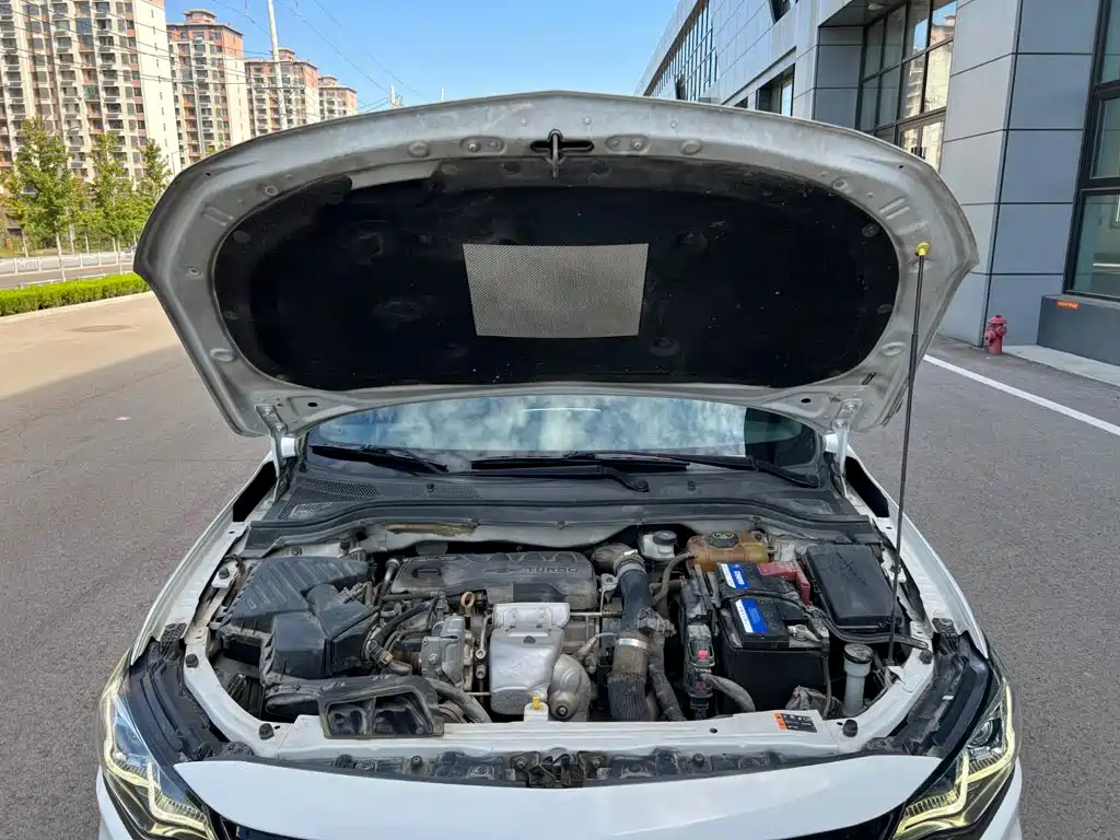 Chevrolet Monza — фото 16