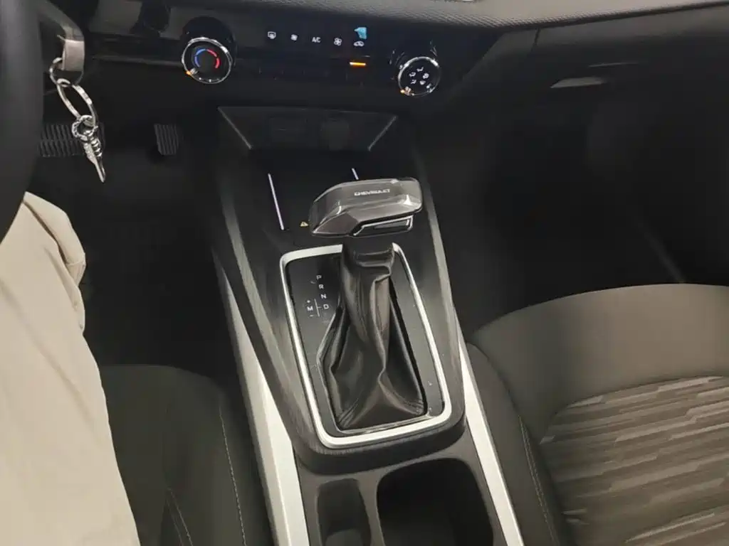 Chevrolet Monza — фото 14