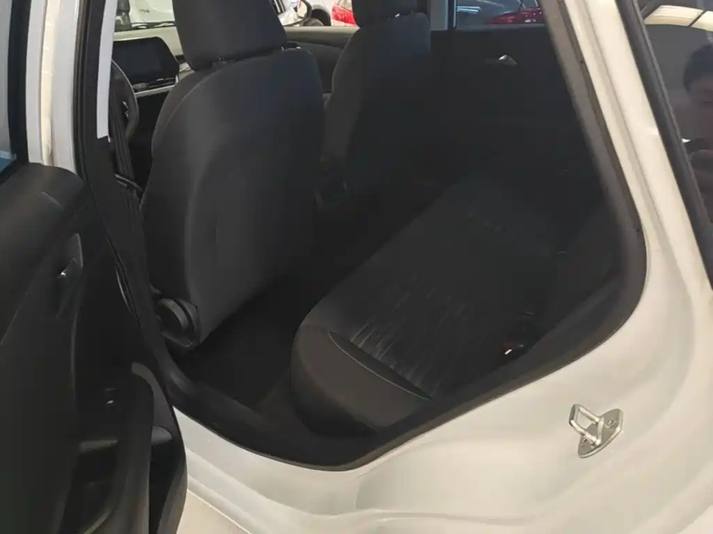 Chevrolet Monza — фото 17