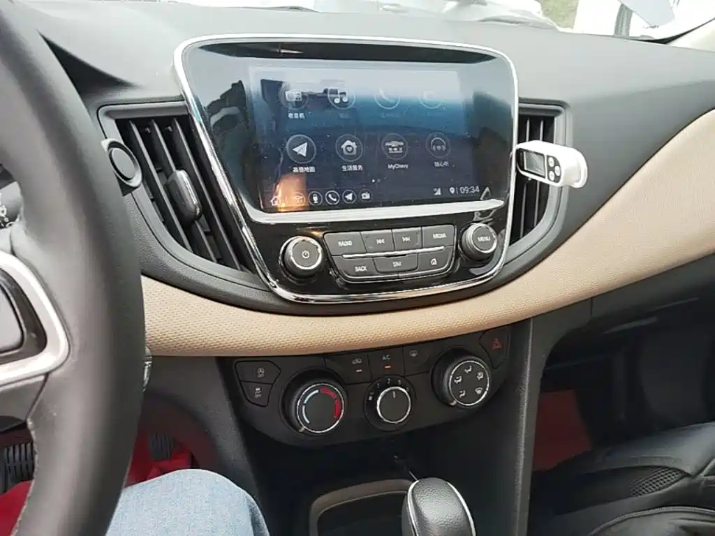 Chevrolet Monza — фото 13