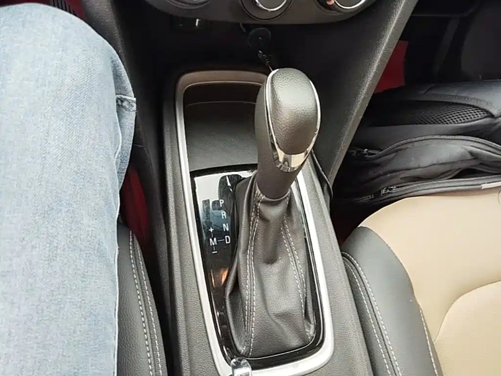 Chevrolet Monza — фото 14