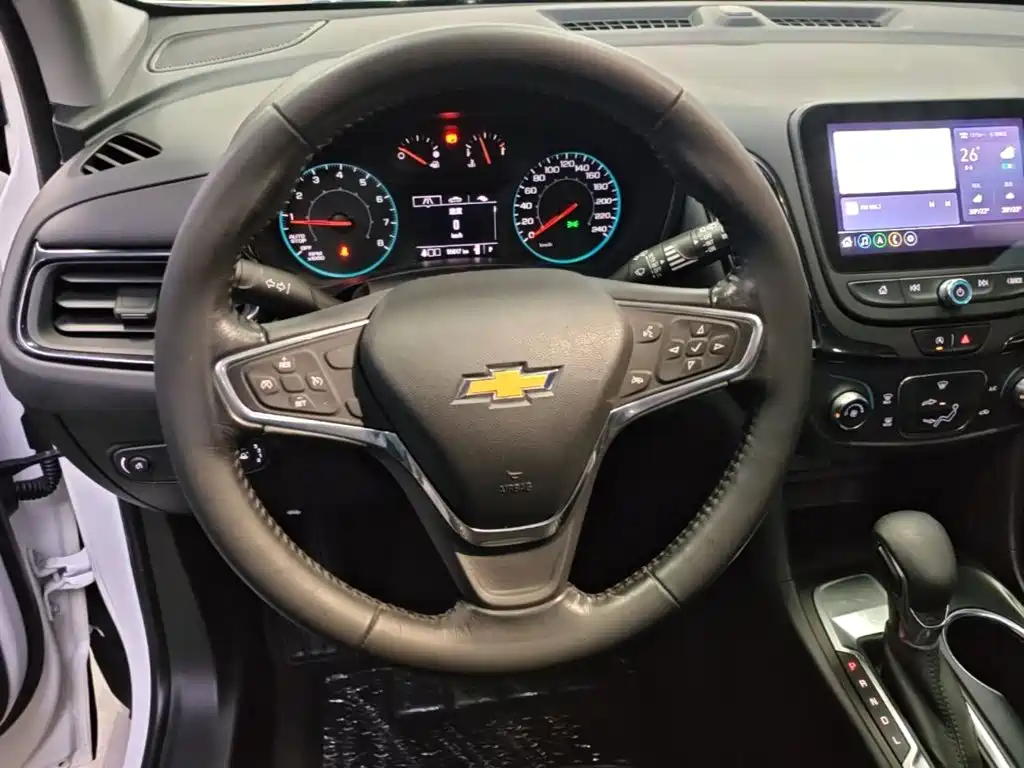 Chevrolet Equinox — фото 11