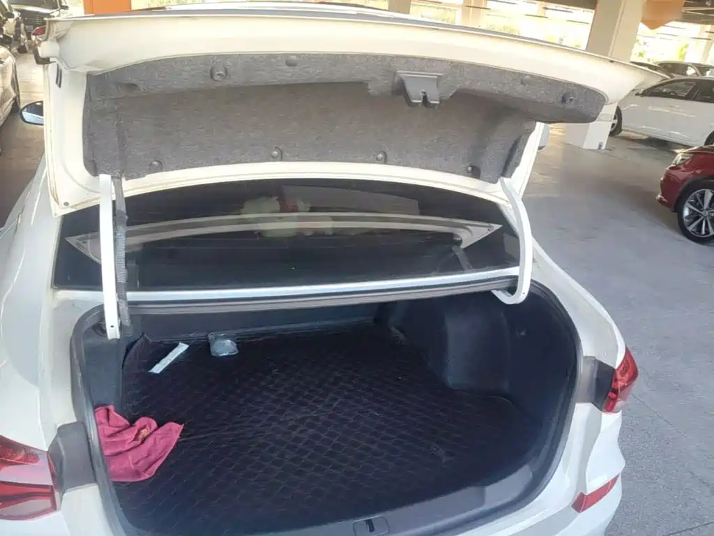 Chevrolet Monza — фото 19