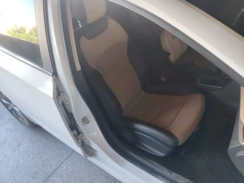 Chevrolet Monza — фото 25