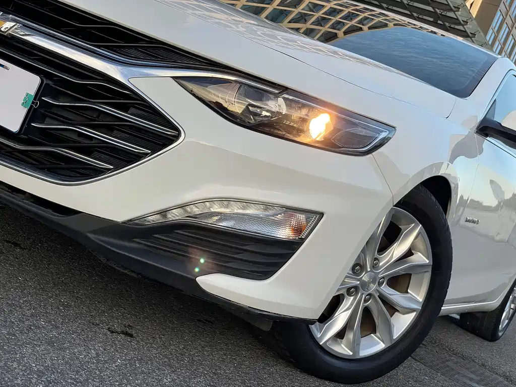 Chevrolet Malibu XL — фото 4
