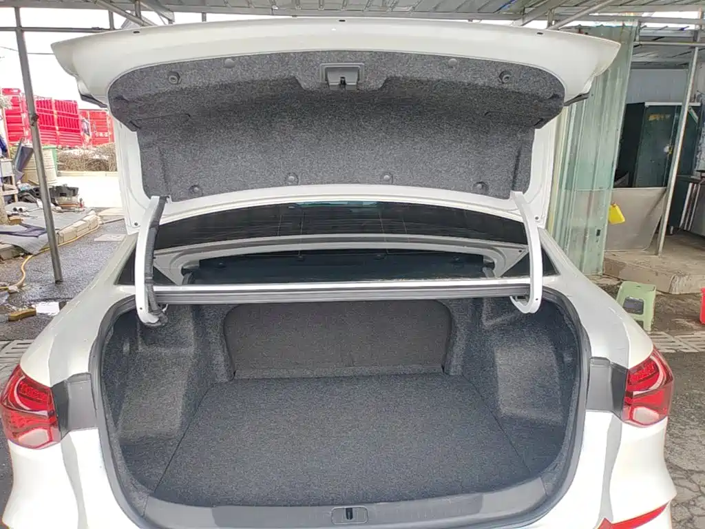 Chevrolet Monza — фото 19