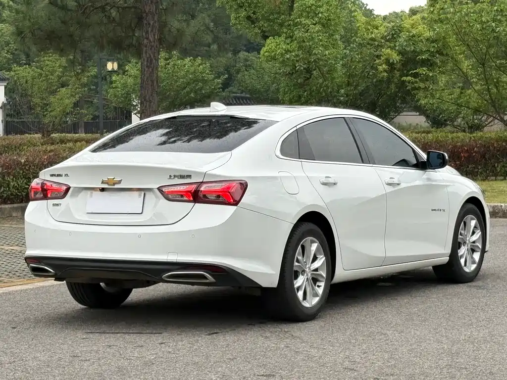 Chevrolet Malibu XL — фото 17