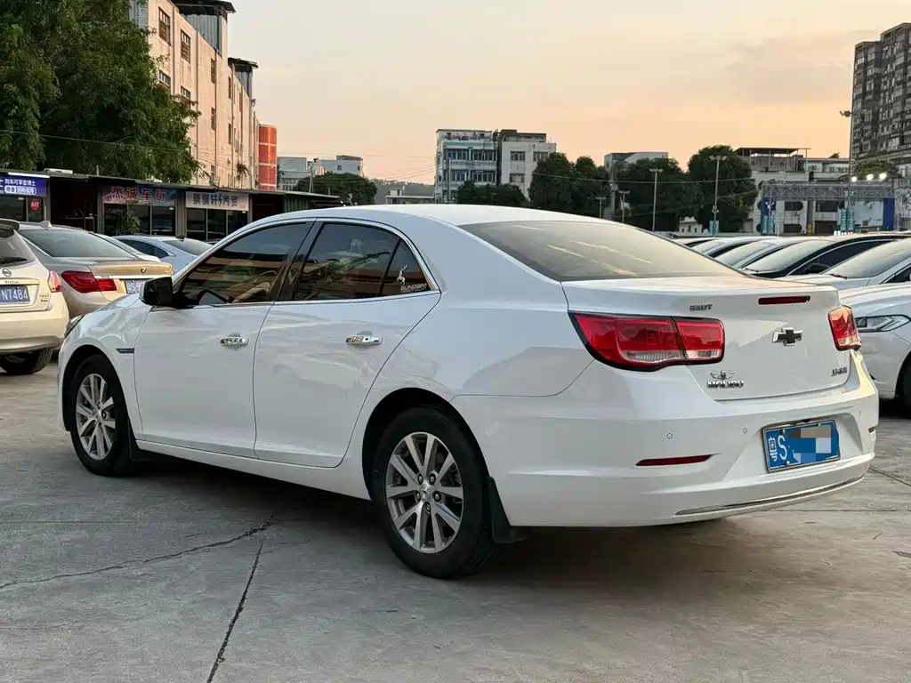 Chevrolet Malibu — фото 12