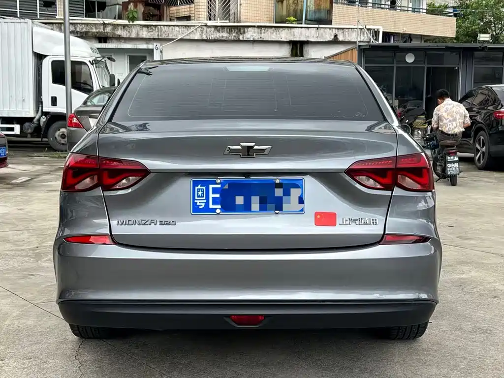Chevrolet Monza — фото 13