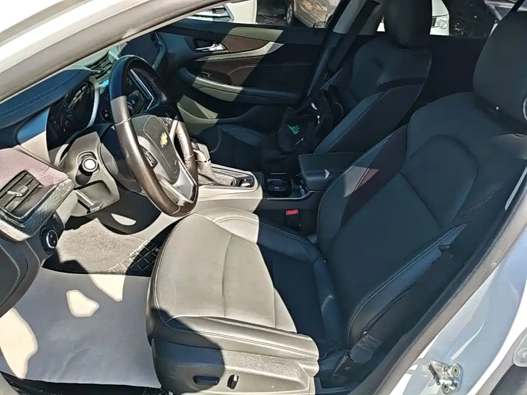 Chevrolet Malibu — фото 15