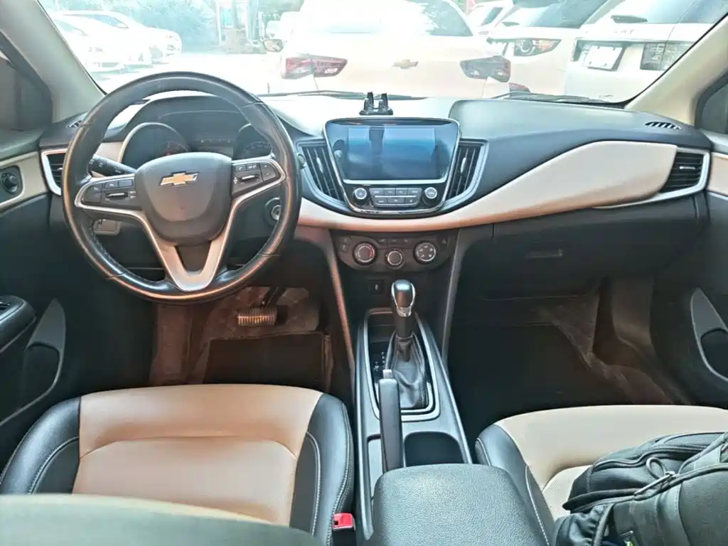 Chevrolet Monza — фото 10