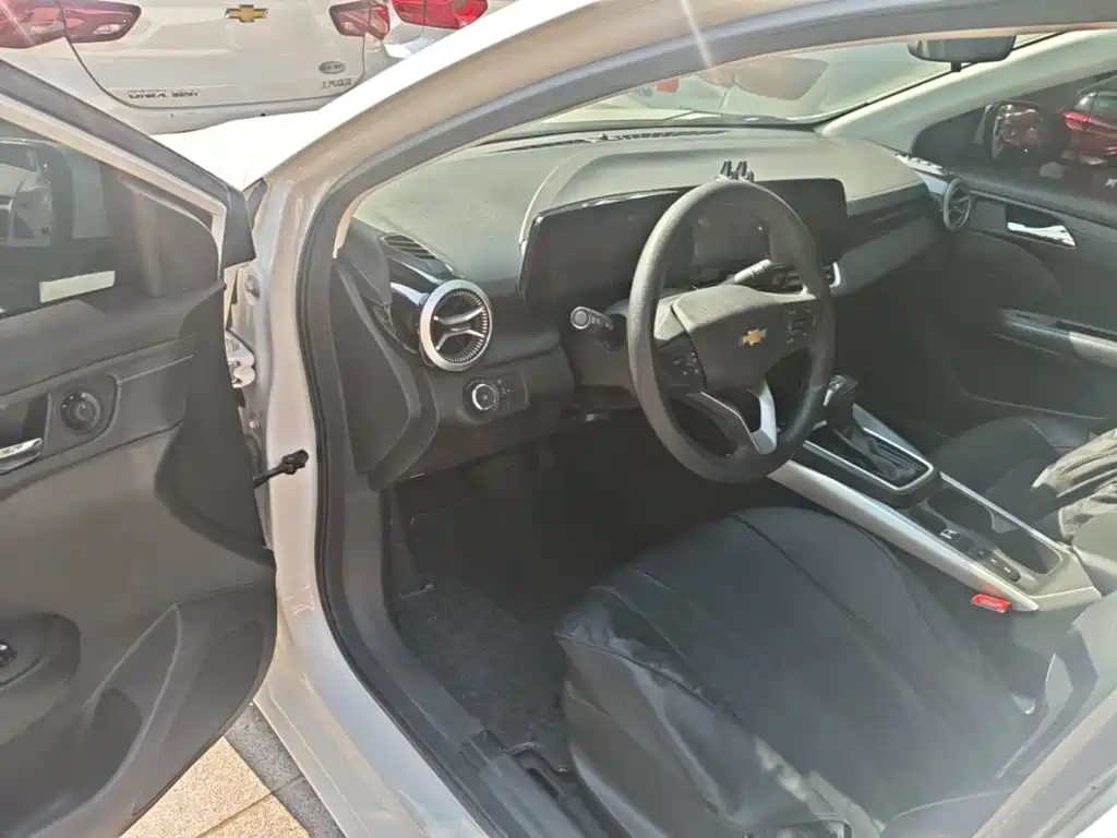 Chevrolet Monza — фото 16
