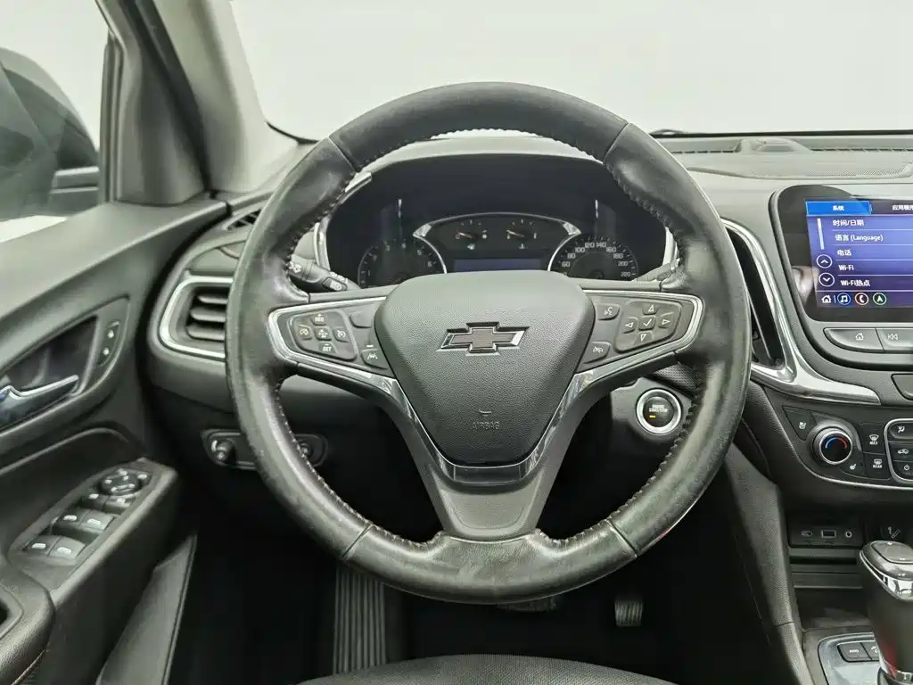 Chevrolet Equinox — фото 11