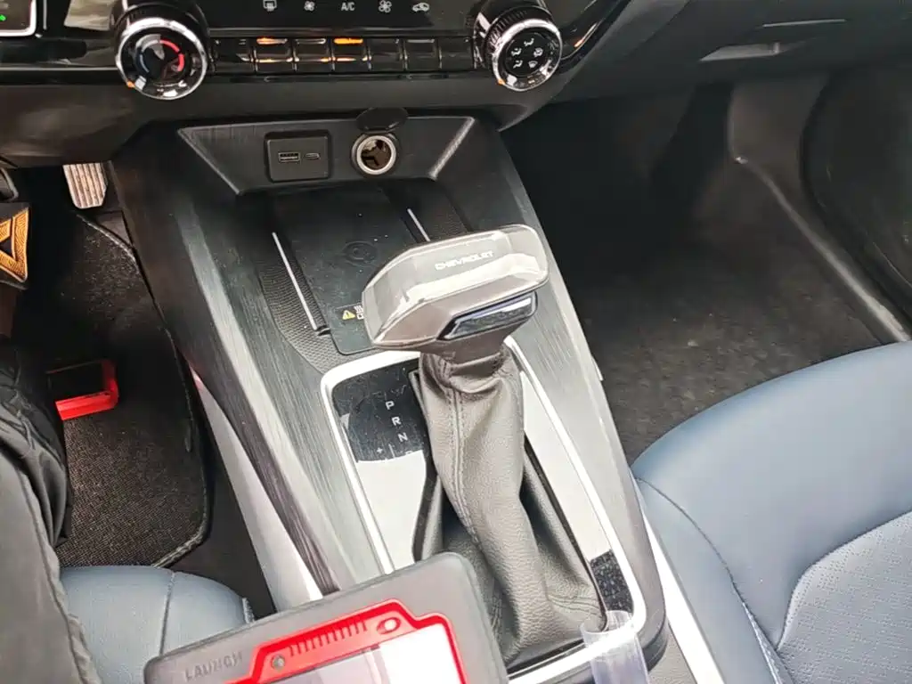 Chevrolet Monza — фото 14