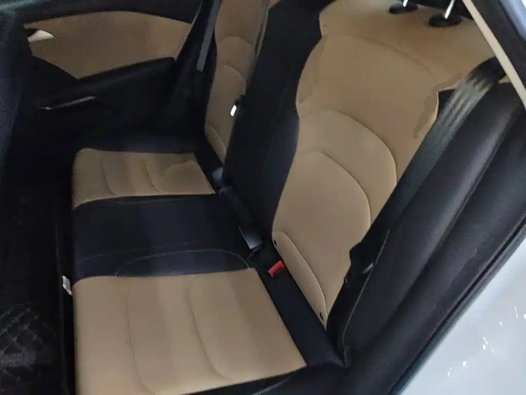 Chevrolet Monza — фото 17